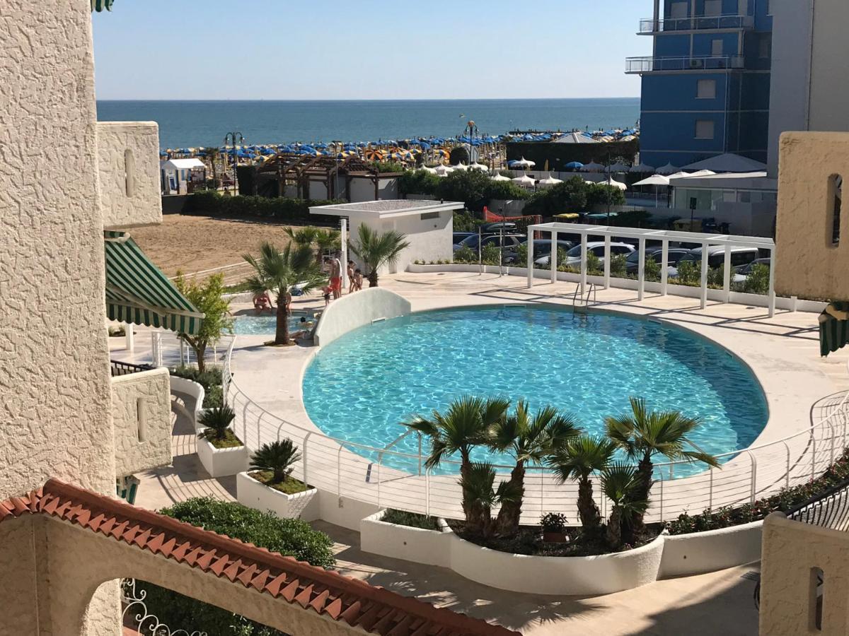 Residence El Palmar Da Colla Lido di Jesolo Luaran gambar